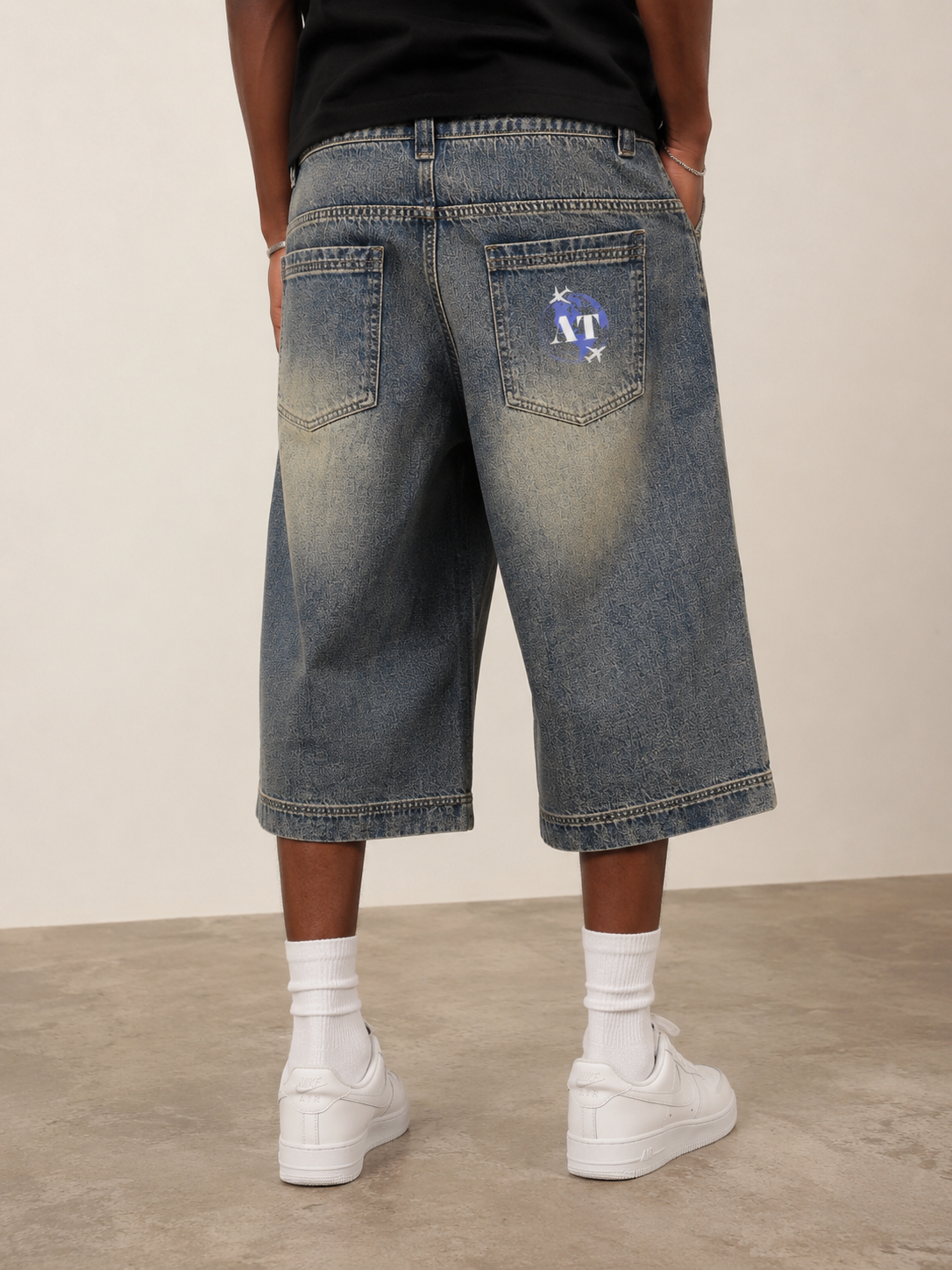 Amarian Tyler Worldwide Denim Shorts – Light Wash